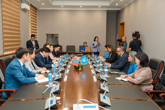 Dr Tedros meets with Mongolian Minister of Health Sodnom Chinzorig on 10 July 2023.